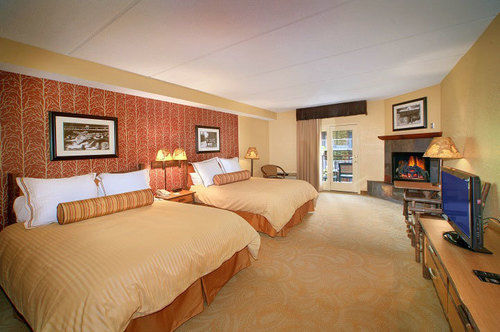 Bearskin On The River Hotel